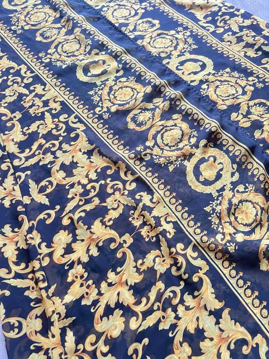 туніка на пляж від PrettyLittleThing. накидка