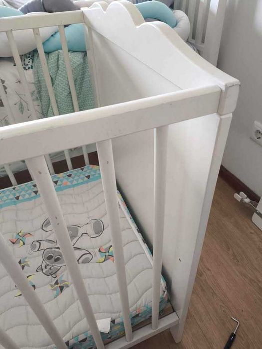 Berço + colchão IKEA