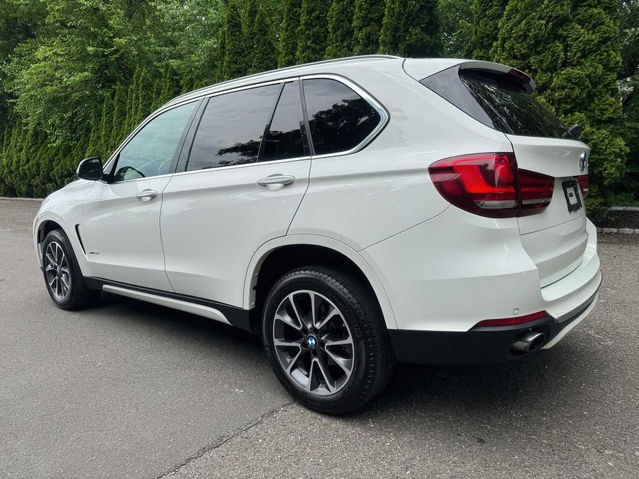 BMW X5 xDrive35i      2017
