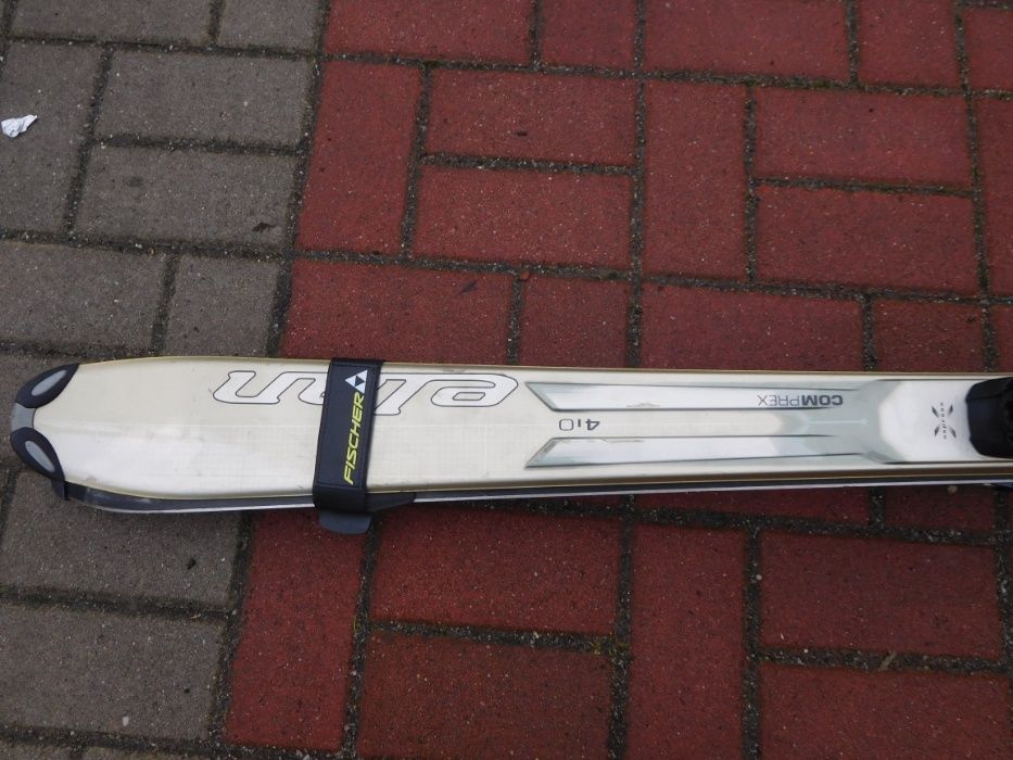 narty z kijkami w dobrym stanie