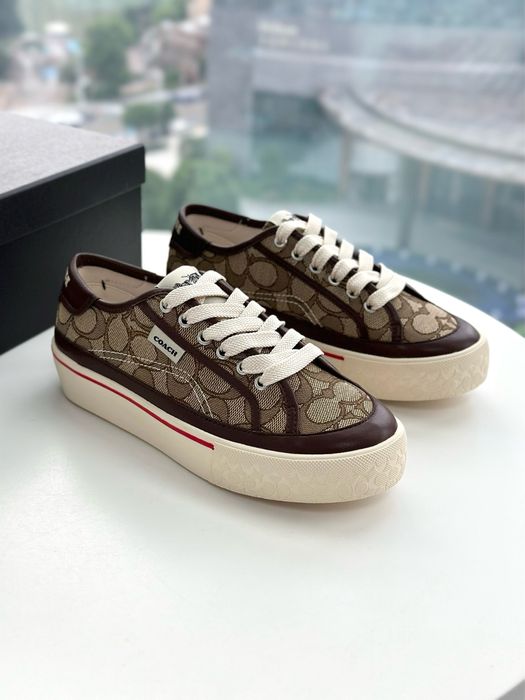Кросівки Coach….