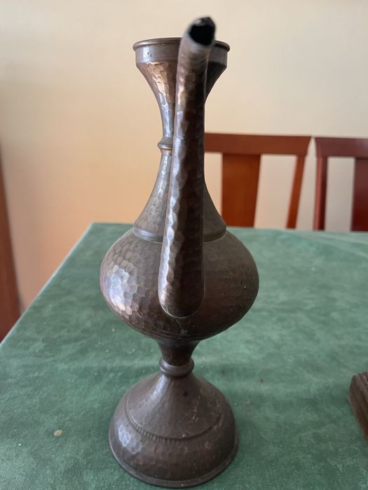 Jarro / Cafeteira Antiga em Cobre Martelado (Aftaba) – 30 cm