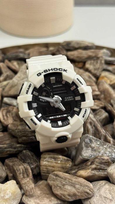 Годинник Casio G-Shock GA-700 White / Часы Касио белые