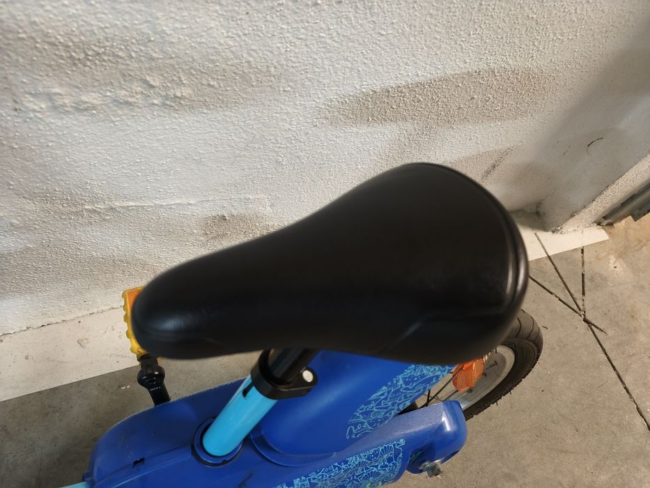 Bicicleta Decathlon roda 14 (rodinhas incluídas)