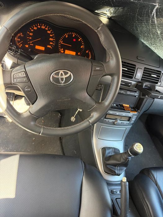 Carrinha toyota D-4D 2.0 — photo 4