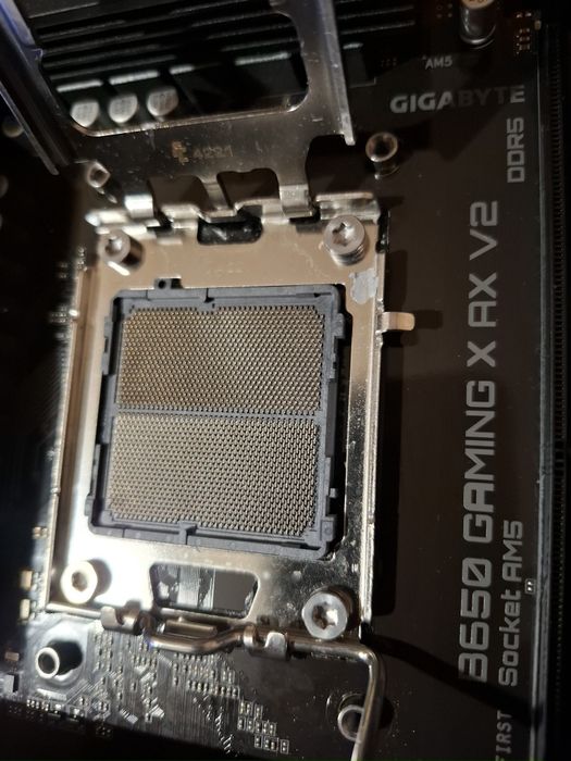 Gigabyte B650 Gaming X AX V2