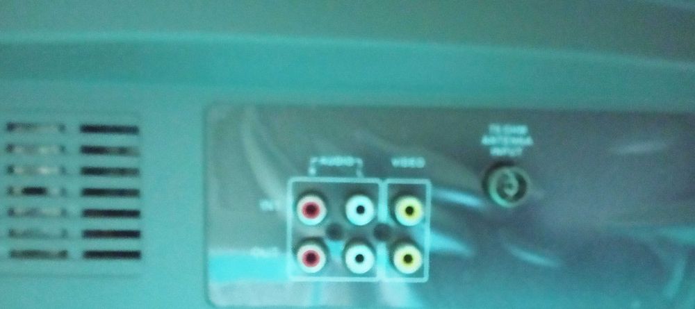 Телевізор кольоровий: Thomson 14MH211KH, діагональ 14".