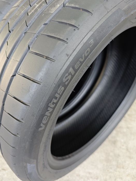 225/45/19 Hankook