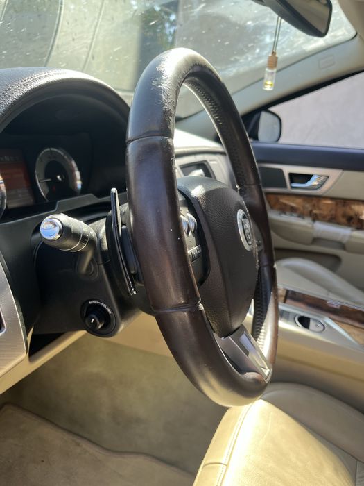 Jaguar XF 3.0 D V6 luxury
