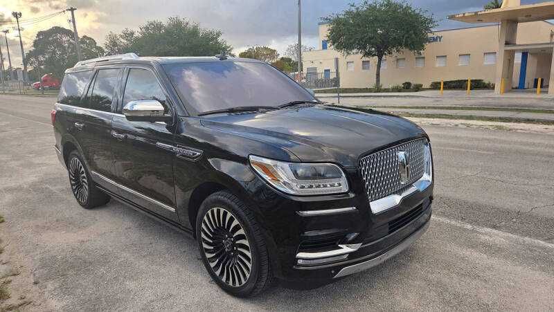 2018 Lincoln Navigator Black Label