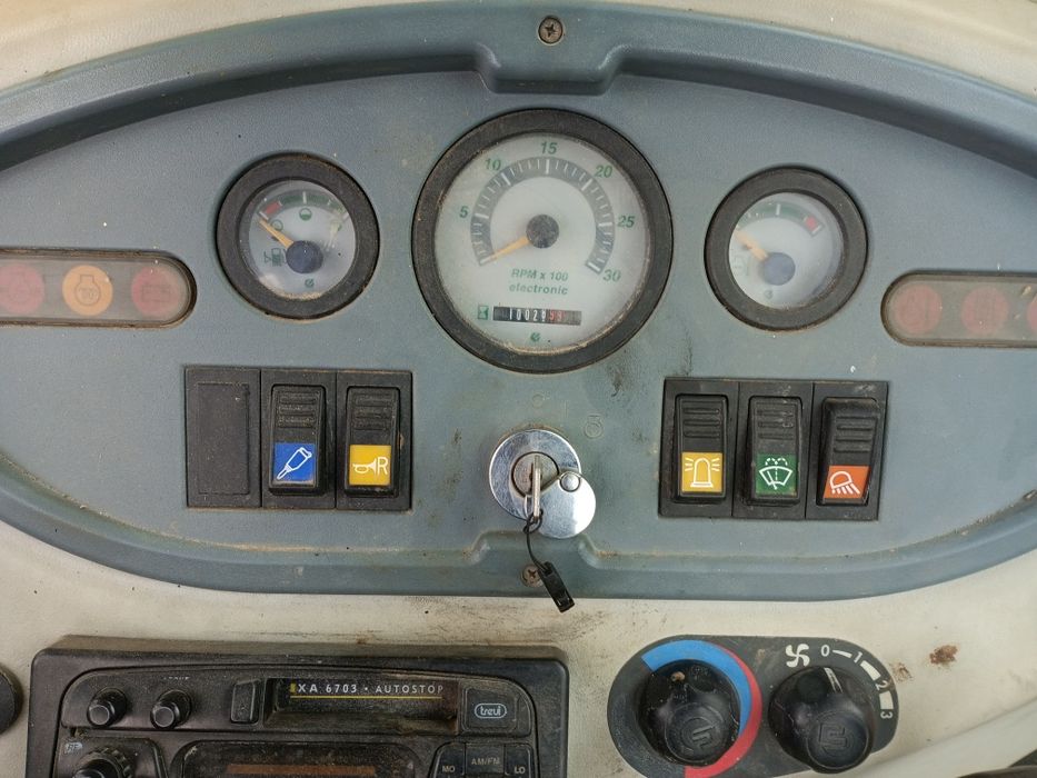 retro escavadora komatsu