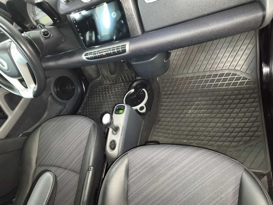 Smart fortwo coope mhd 1.0 de 71cv como novo