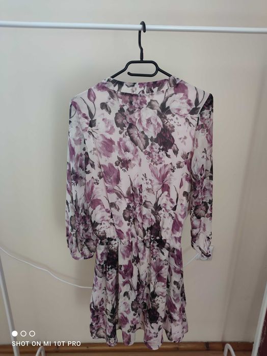 Przepiękna sukienka M