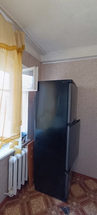 Воскресенський проспект 15(Перова), авторинок,  ТЦ "Квадрат"