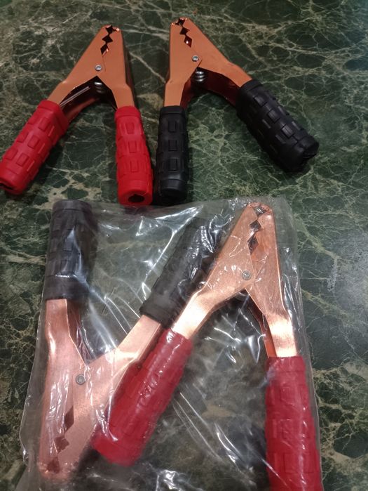 Продам зажими для авто