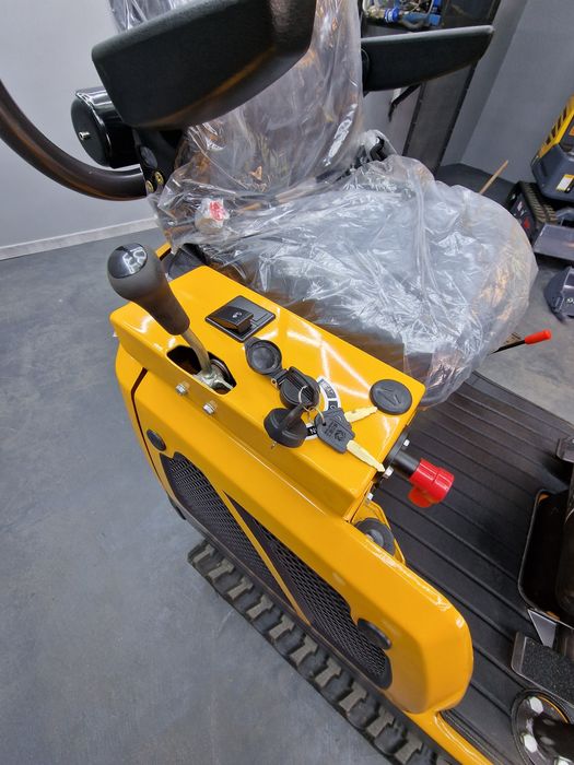 BERGER KRAUS BK1200AS z silnikiem KUBOTA Minikoparka + osprzęt Nowa