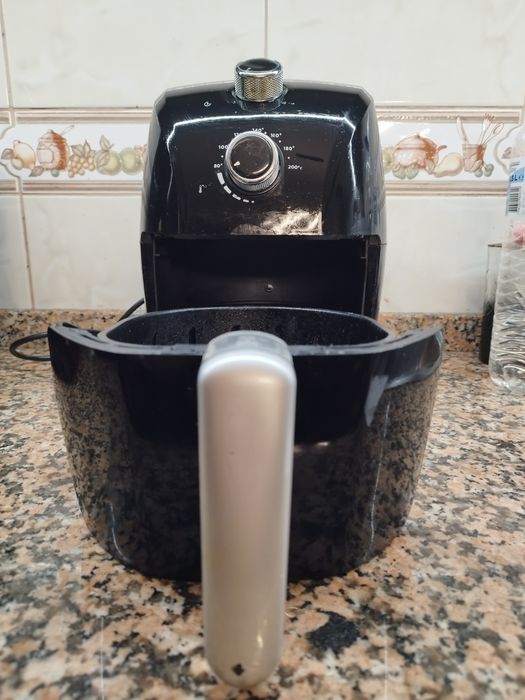 Air fryer preta silvercrest 1.5l