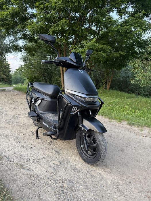 Електроскутер Новий Aura 2000w 72в30а Літій Залізо Фосфат
