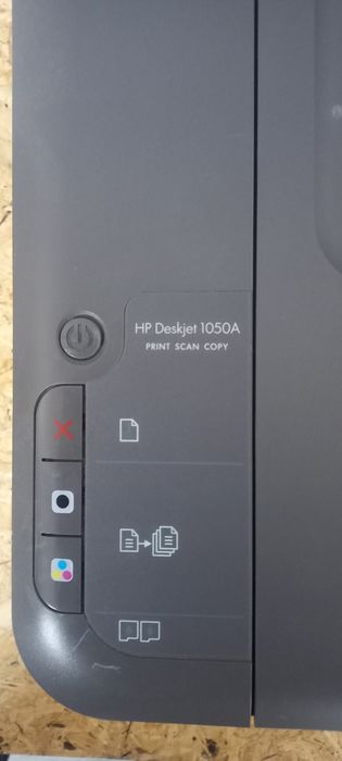 Impressora HP com cabos