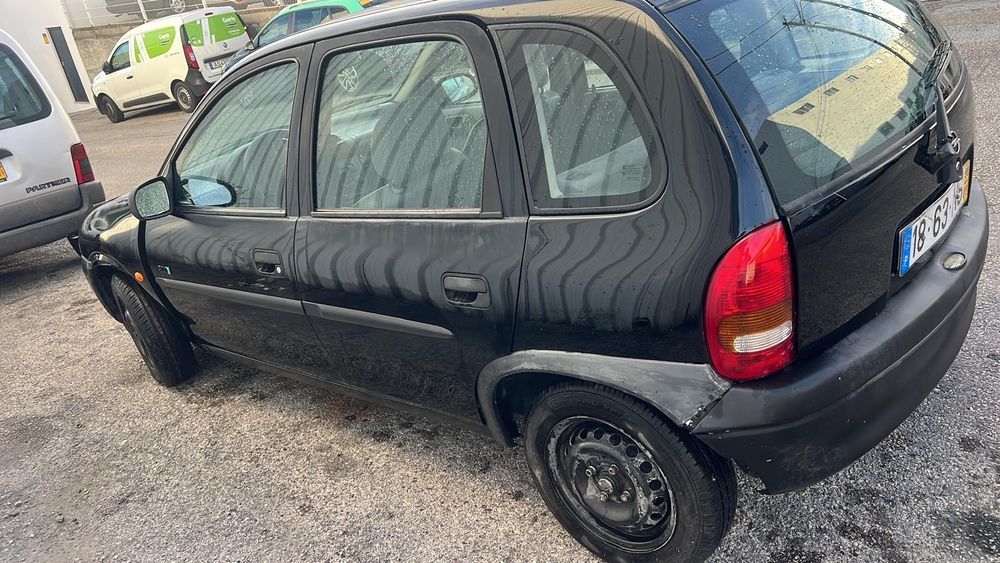 Carro Corsa B Preto