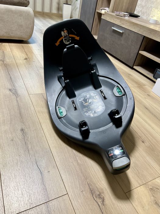 Cybex cloud Z i - Size Plus/Deep Black Black + база