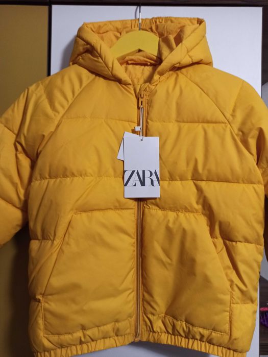 Курточка Zara на весну-осень куртка 110 см