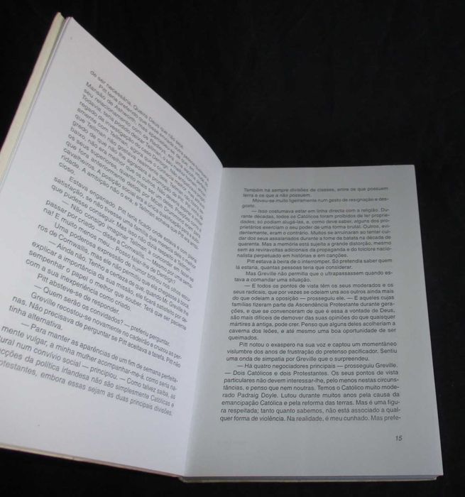 Livro A Mansão de Ashworth Anne Perry
