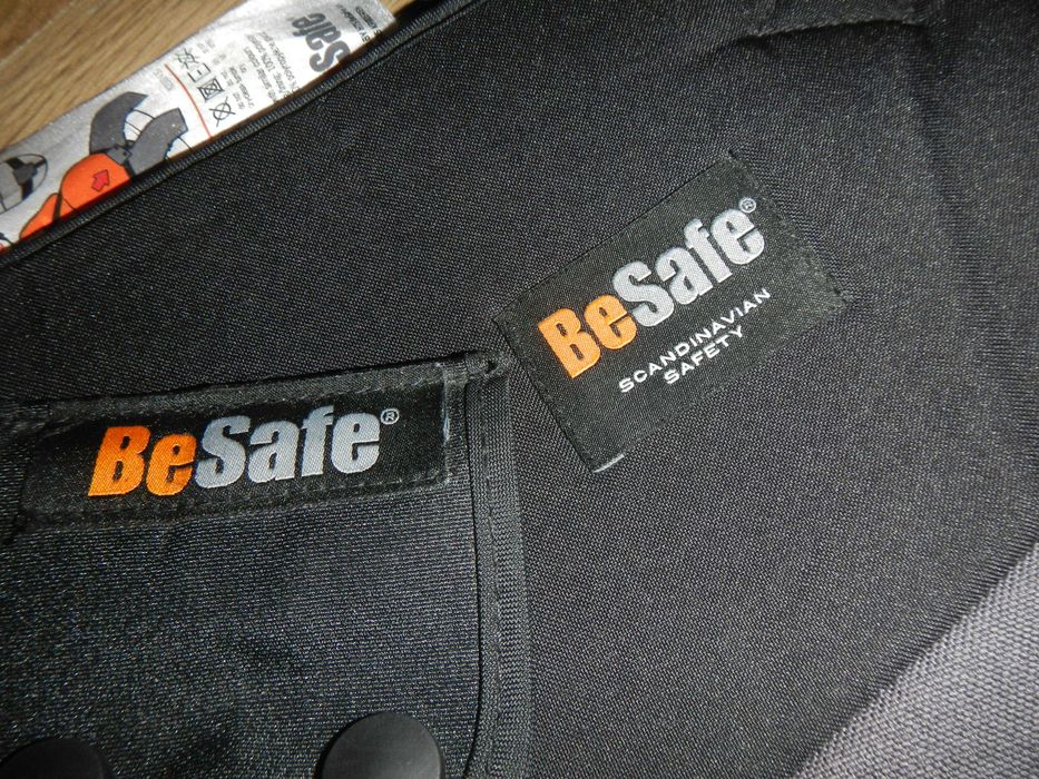 Besafe nakladka do auta dla ciezarnej adapter do pasow