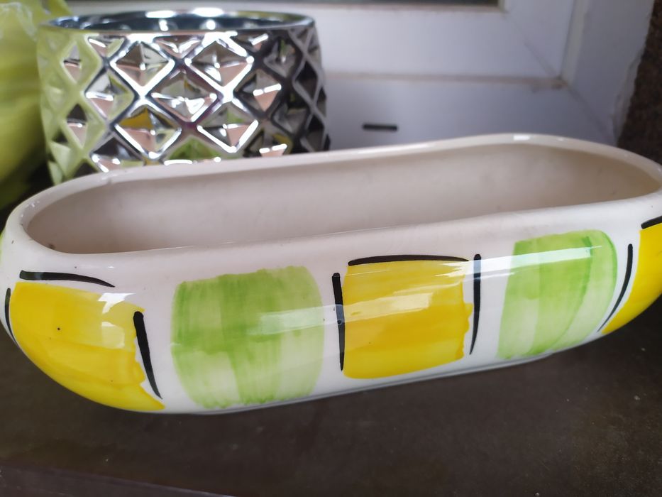 Doniczki, ozdoby, dekoracje, osłonki