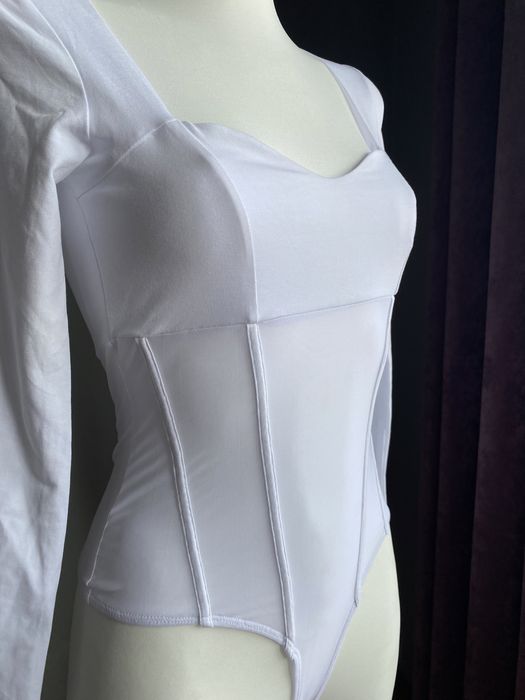 Gorsetowe body. Seksowne, zmysłowe