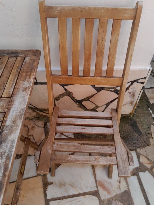 Mesa e duas cadeiras Kasa