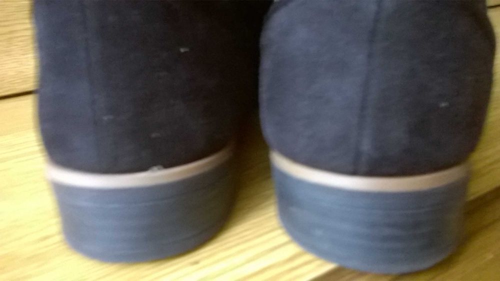 Półbuty czarne zamszowe rozmiar 36 "'Lasocki""