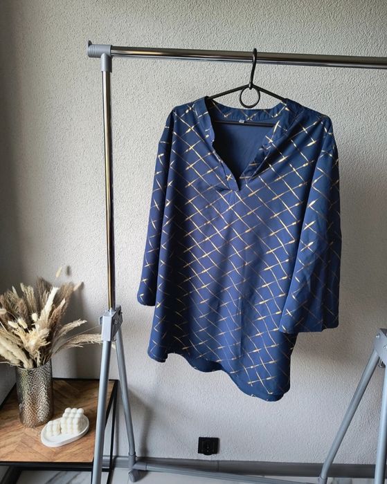 Elegancka tunika 5 xl, z pięknym złotym wzorem, poliester.