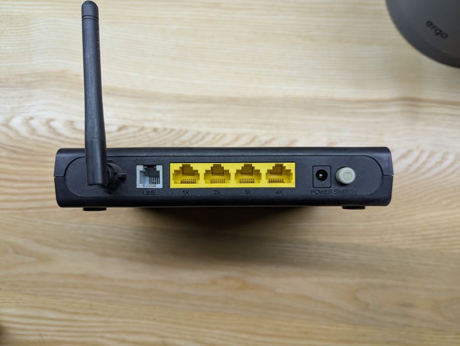 Роутер D-Link DSL-2640U не робочий