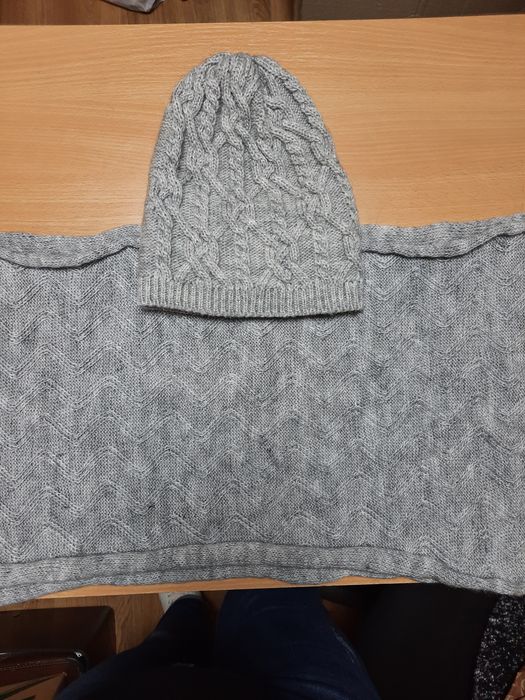 Набір шапка і  шарф-хомут