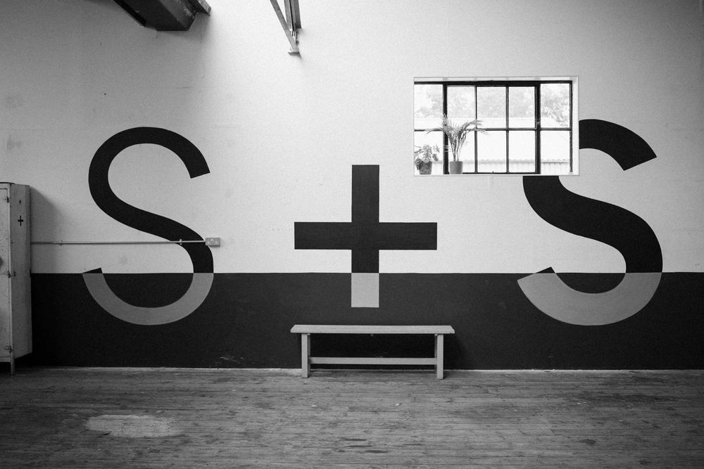 Lettering & Sign Writing Profissional · Cartazes Pintados à Mão