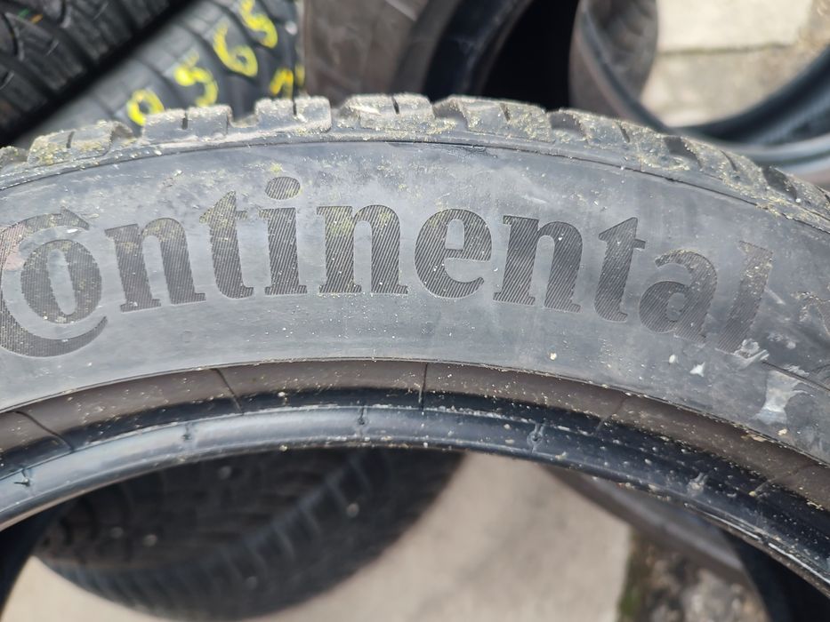Dwie opony Continental AllsesonsContact 205/50/17 89H