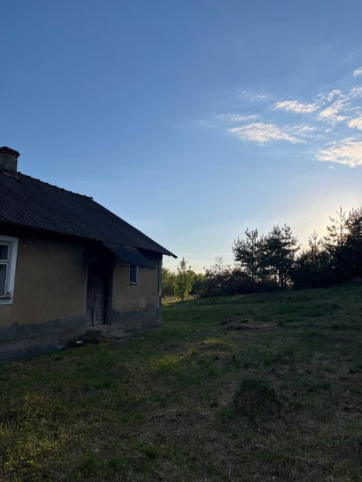 Продаж будинку в селі