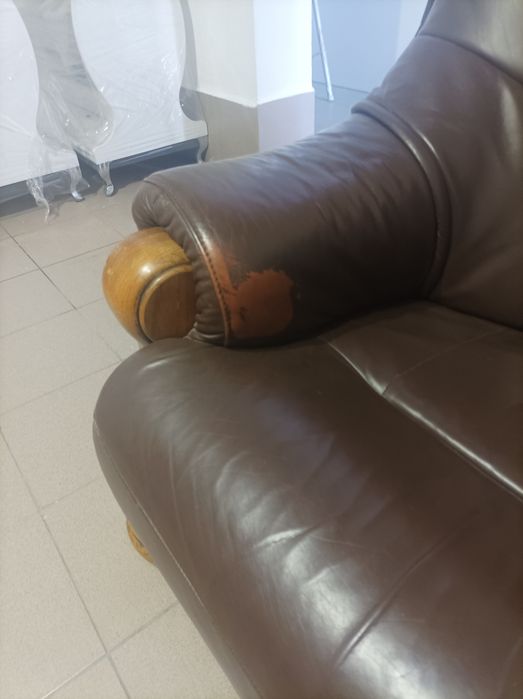 Dębowy komplet wypoczynkowy ze skóry (sofa 3-os, sofa 2-os + fotel