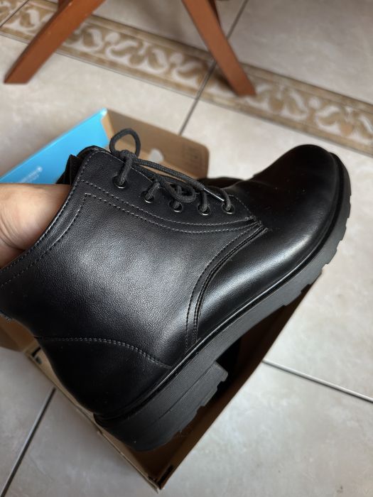 Жіночі шкіряні демісезонні чоботи