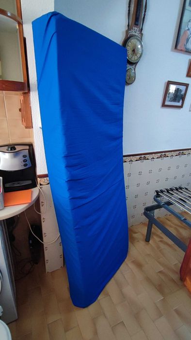 Cama articulada elétrica com comando e colchão