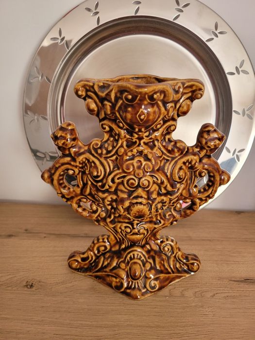 Ładny zdobiony wazonik PRL warto