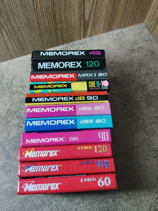 Аудіо касети Memorex . фірмові хром і нормал