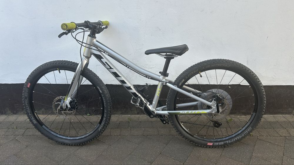 Markowy rower górski wyścigowy Scott Scale JR RC 400 24 rigid dla dziecka MTB lekki