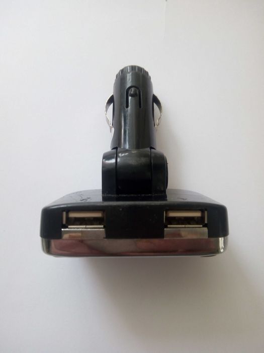 Устройство для громкой связи(блютуз) в авто, смотрите описание