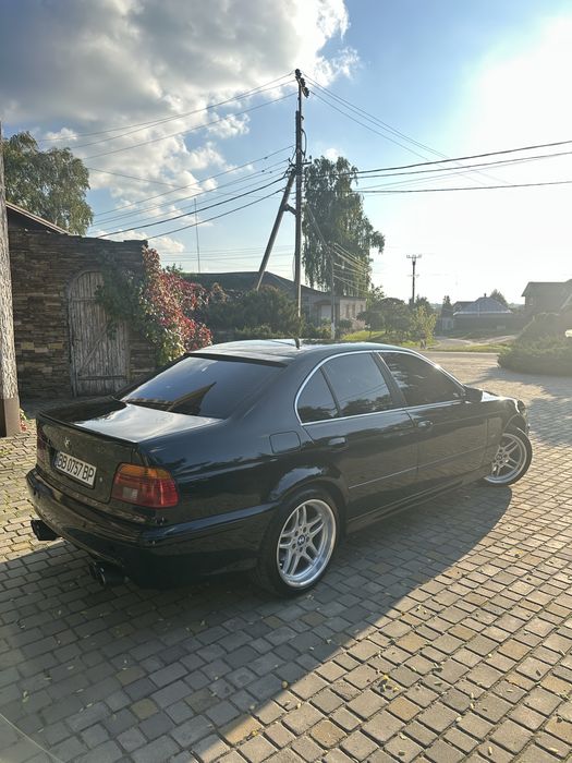 Продам BMW E39 528
