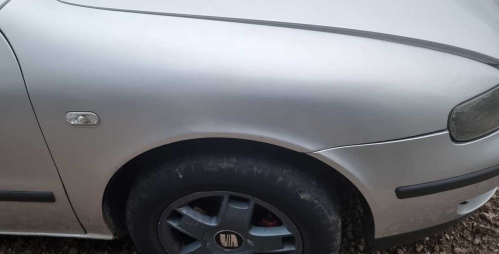 błotnik prawy lewy seat Leon I Toledo II rózne kolory