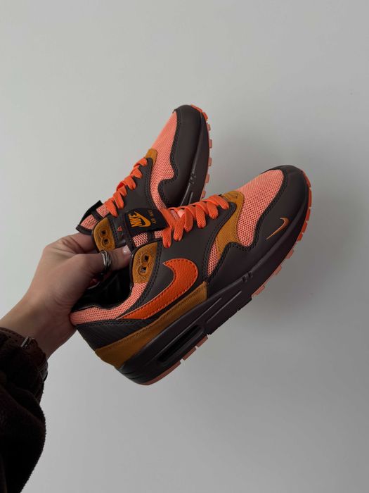 Кросівки Nike Air Max 1 King's Day premium