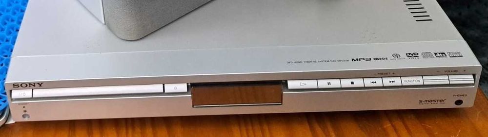 sistema de som wireless SONY (amplificador/radio/dvd)