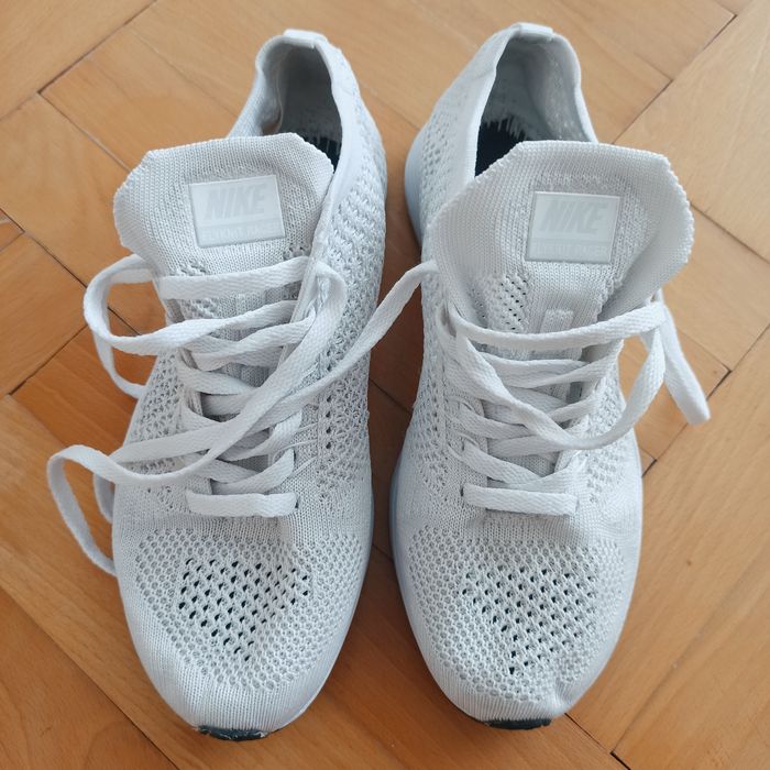 Adidasy lekkie buty białe sportowe NIKE Flyknit Racer Goddess 36 22,5cm